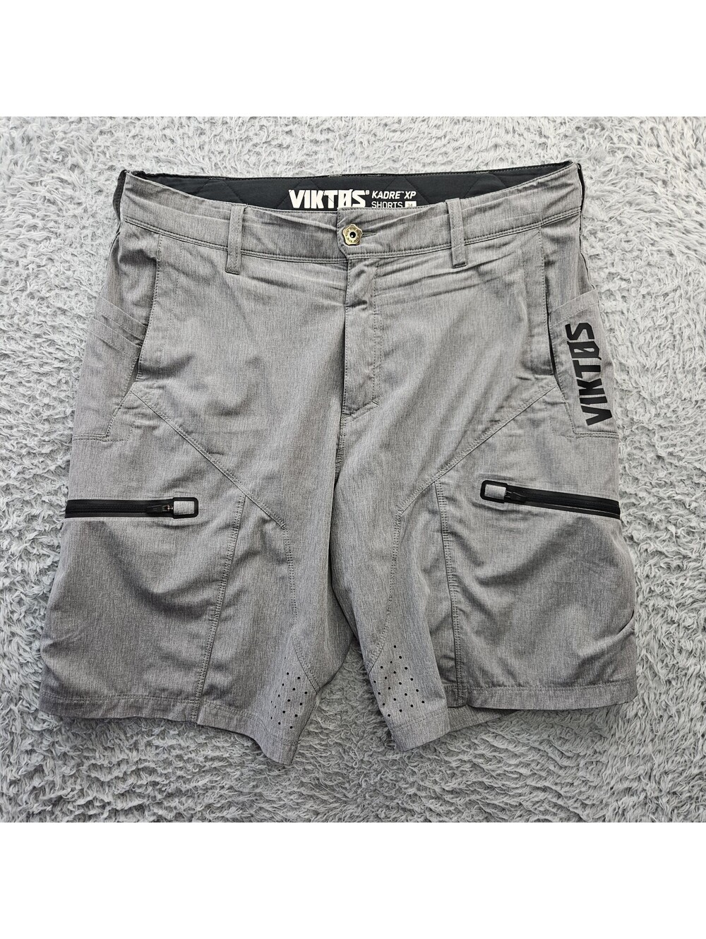 VIKTOS Shorts Kadre XP Men 34 (Fits 36) Cargo Shorts Silver Vented